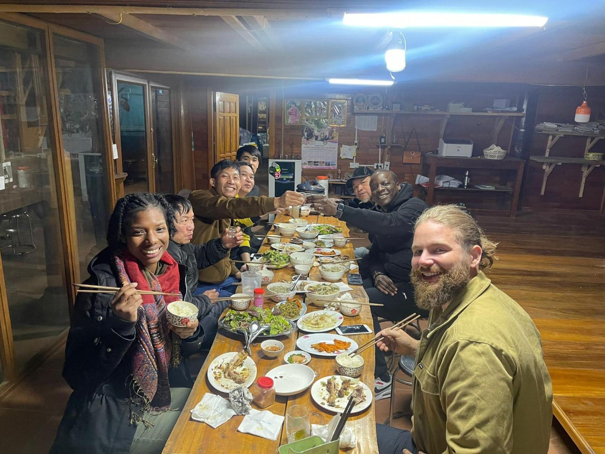 Oh Pu Luong Homestay Huong Ba Thuoc 外观 照片
