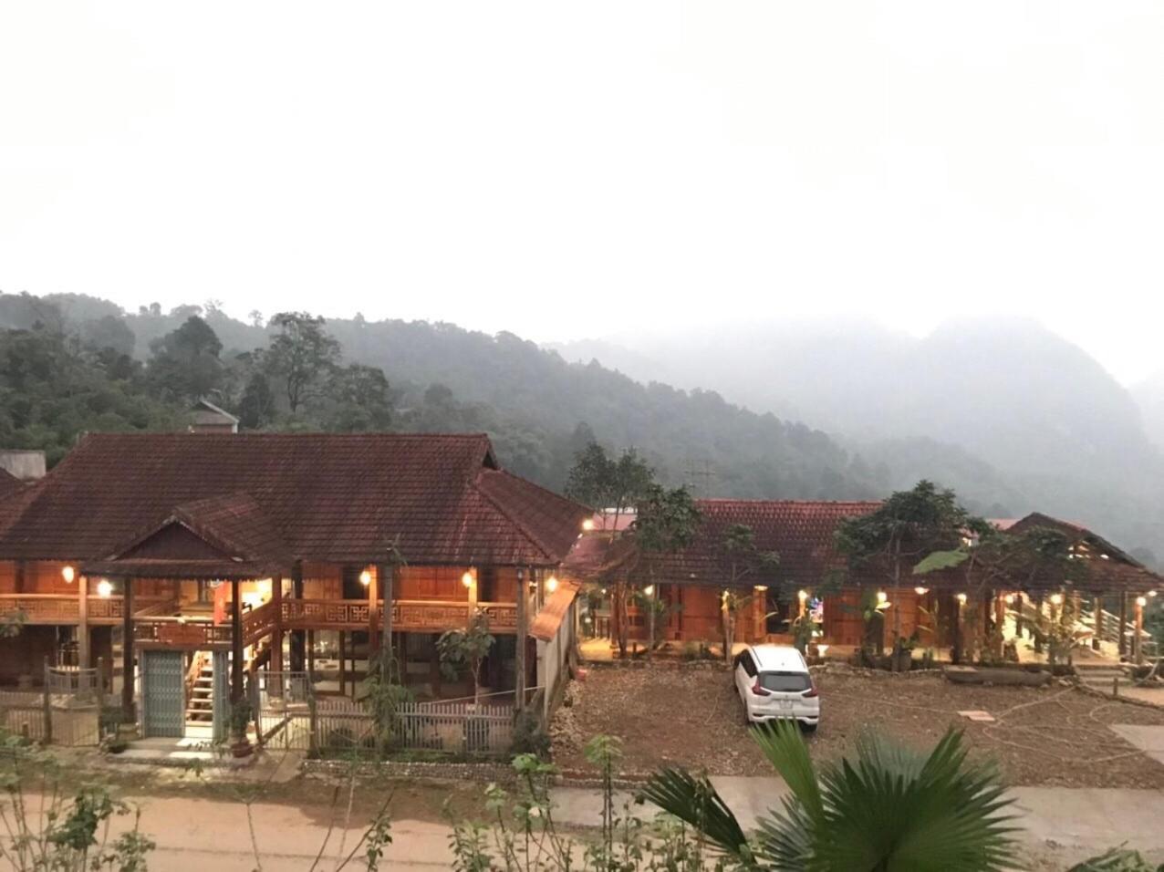 Oh Pu Luong Homestay Huong Ba Thuoc 外观 照片